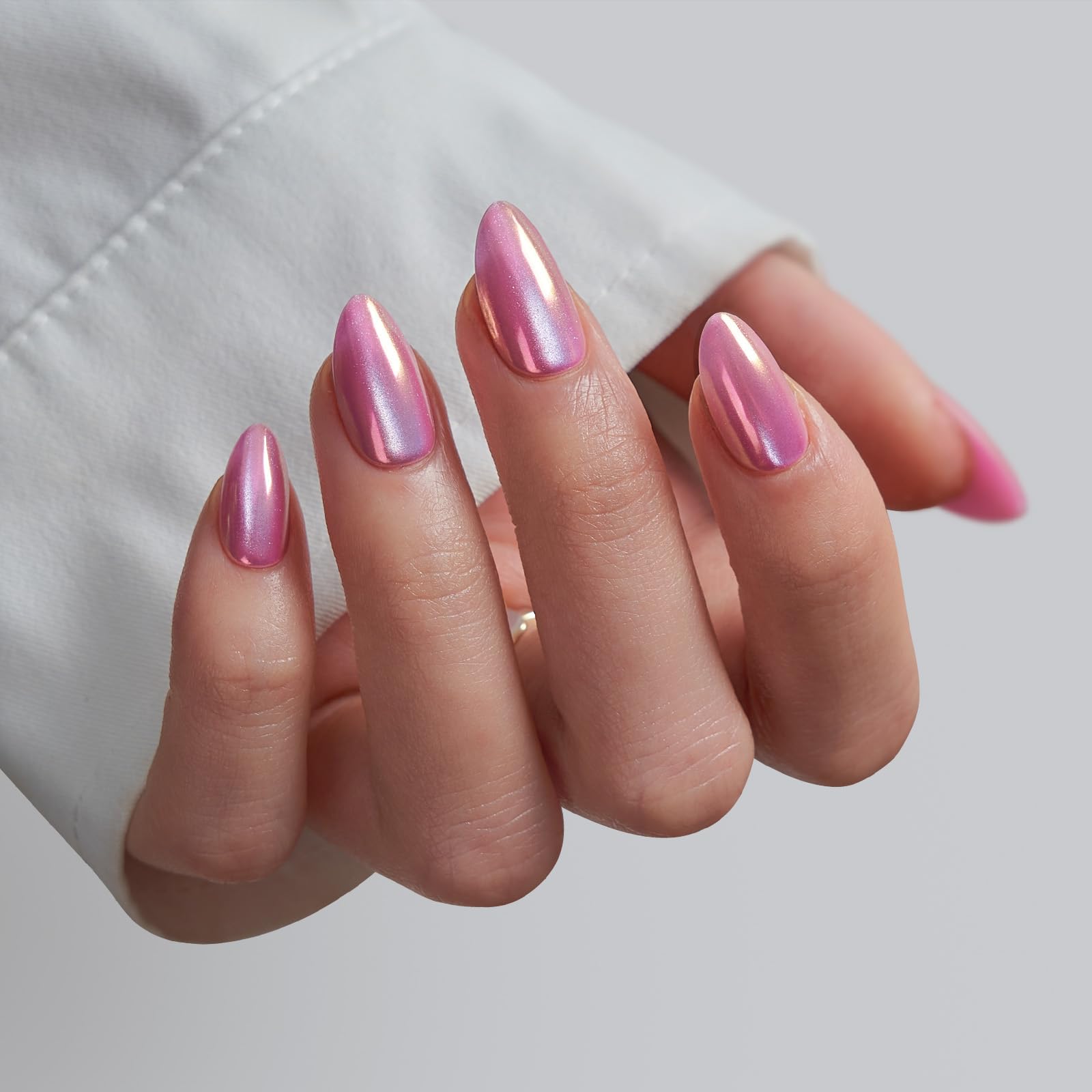BTArtbox Dreamy nails on hand with almond shape
