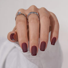 BTArtbox matte finish Cozy Cocoa nails balance matte base with glossy tips for style.