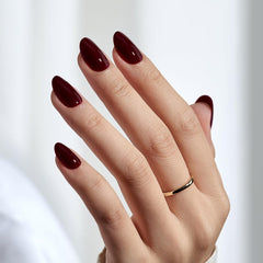 BTArtbox nails with glue included for quick, secure wear.