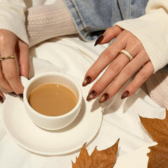 BTArtbox Almond-brown sparkly cat-eye nails with 16 sizes for precise fit.
