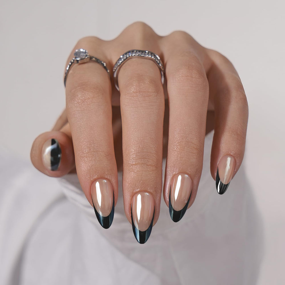 BTArtbox Short Almond press-on nails in natural fit for everyday wear.