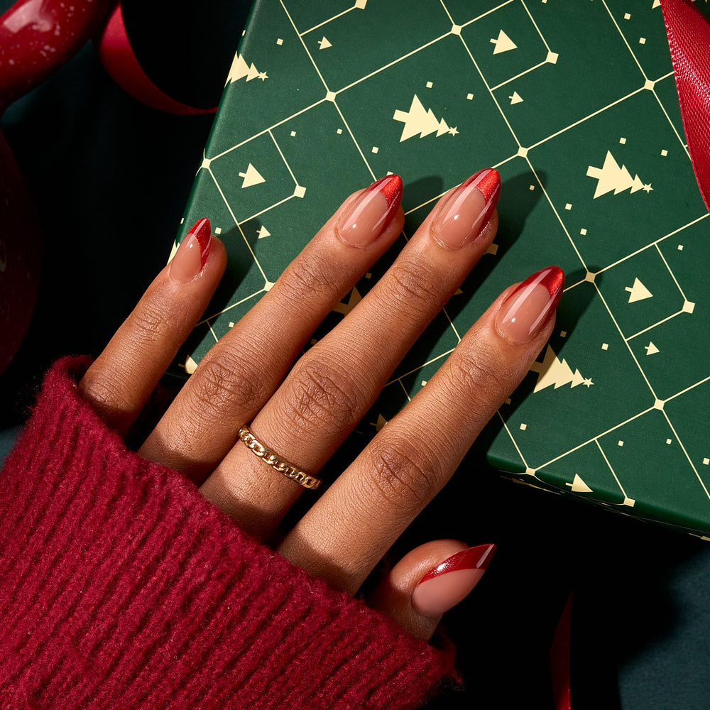 BTArtbox Short Almond press-on nails ready for natural-looking wear.