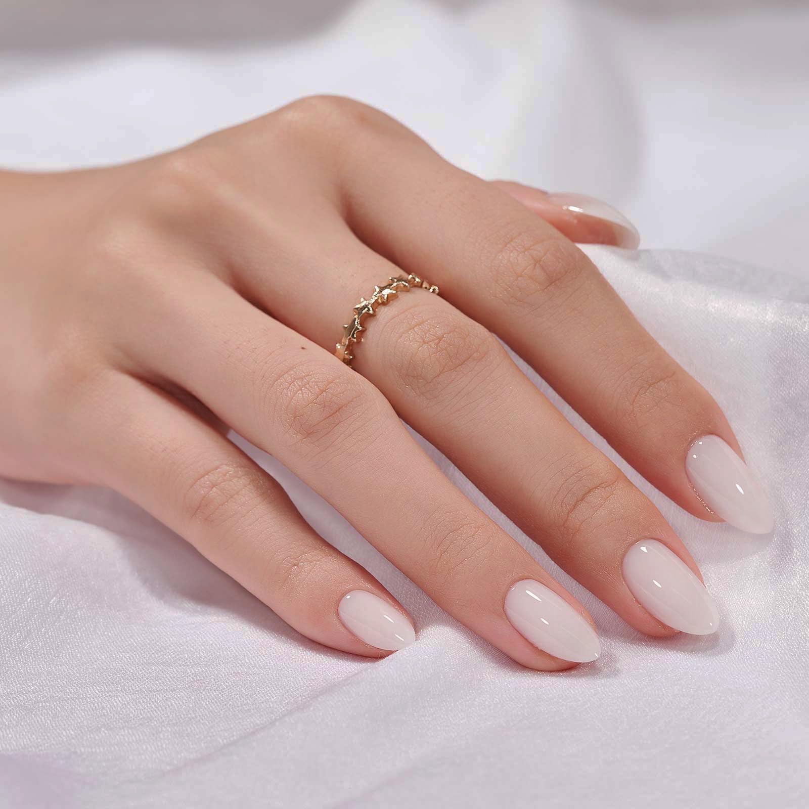 BTArtbox white press on nails short almond packaging—easy at-home manicure in minutes.