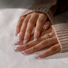 BTArtboxnails adhesion technology demonstrates grease-free application for lasting wear.