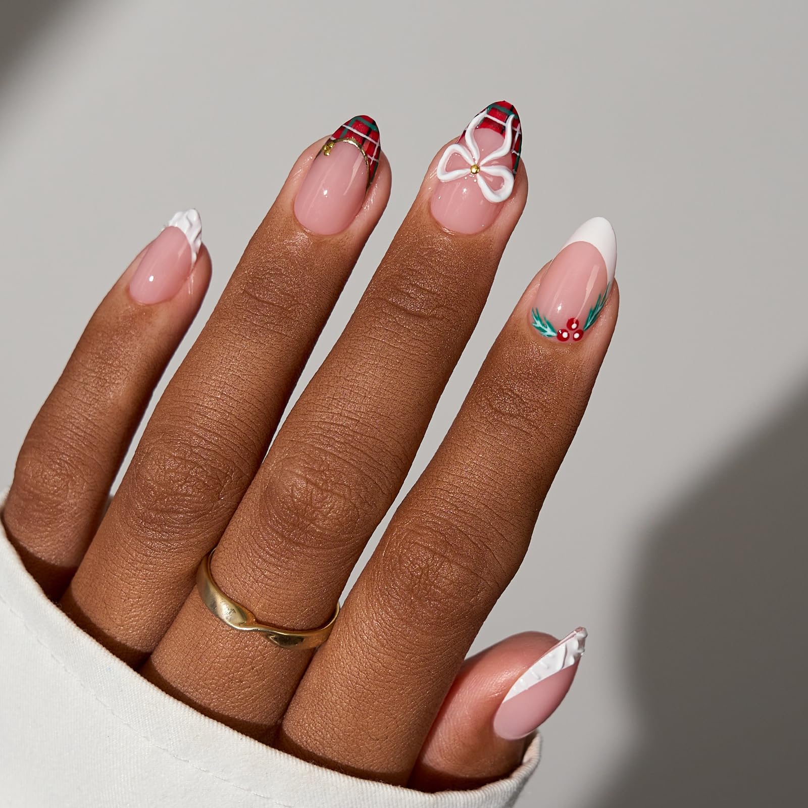 BTArtboxnails comfortable-fit nails with soft natural feel for flat and curved nails.