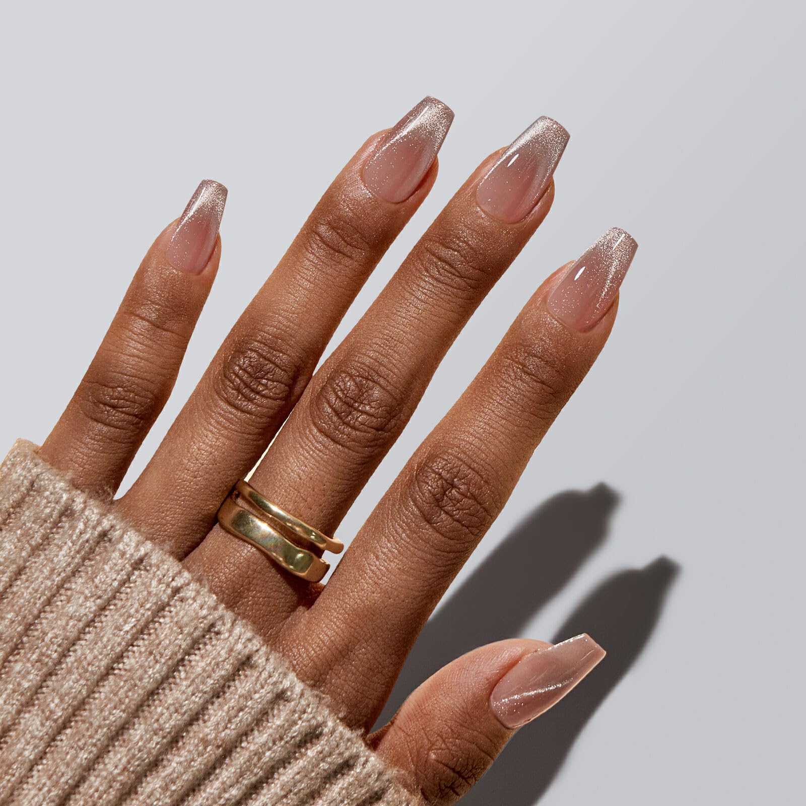 BTArtboxnails uñas forma ataúd cortas, elegantes y modernas