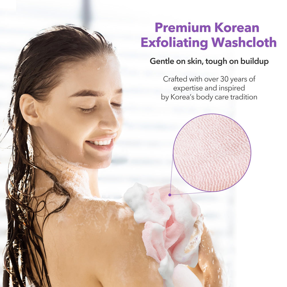 BubblyMe washcloth texture close-up shows durable, softly exfoliating fibers.