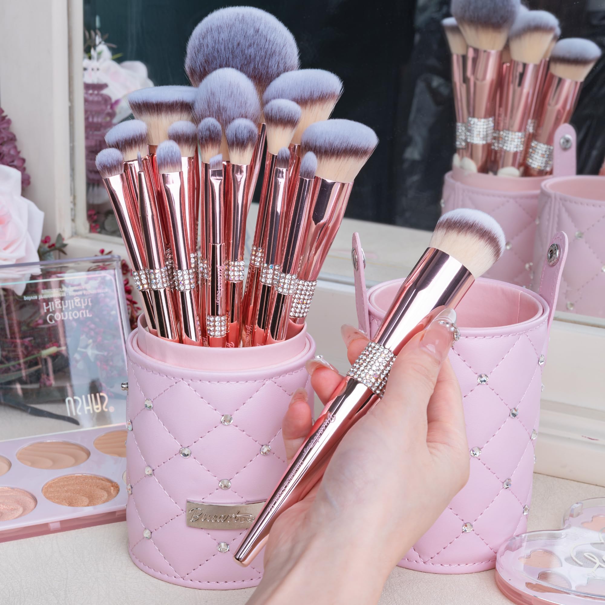 Bueart Design 16Pcs powder brush for even setting.
