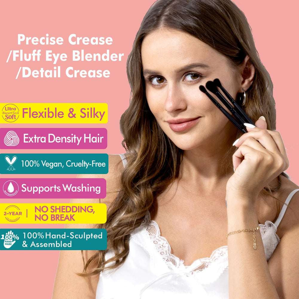 Bueart Design detail crease brush for precise eyelid crease definition.
