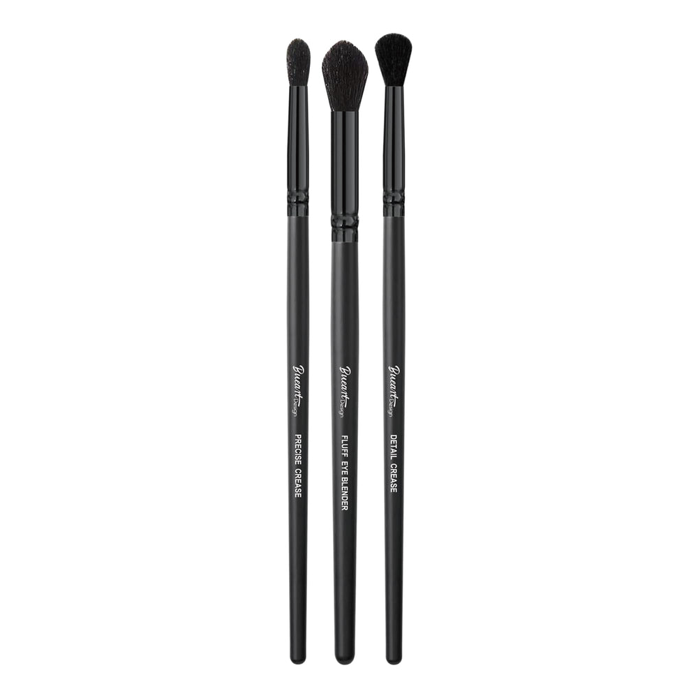 Bueart Design fluffy eyeshadow blending brush for seamless color wash and easy blending.
