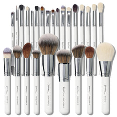 Bueart Design goat hair brush close-up for precise powder pickup and blending.