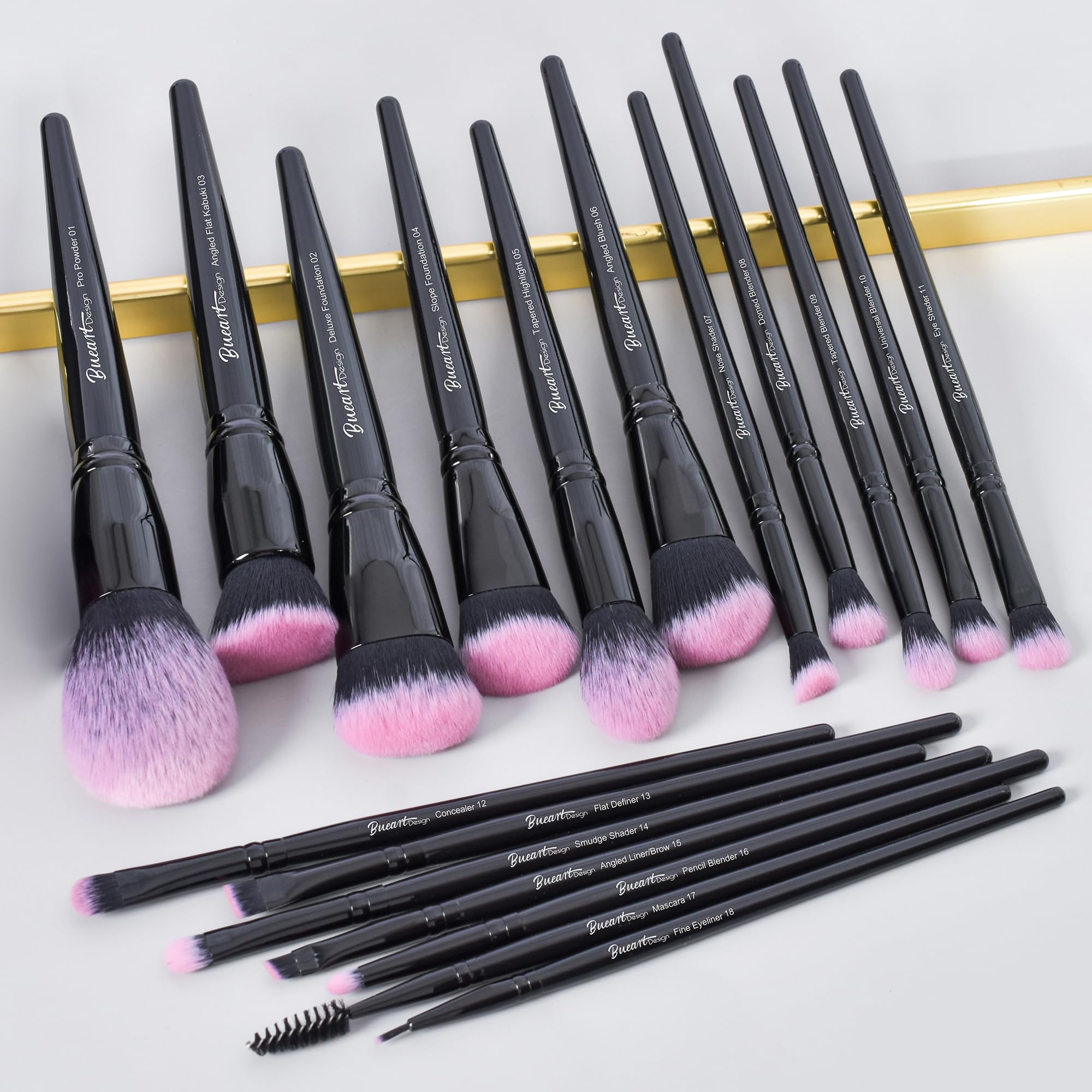 Bueart Design soft-density vegan synthetic bristles enable easy cleaning and quick-dry after use.