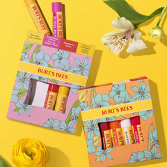 Burt's Bees In Full Bloom Dragonfruit Lemon tube shows fruity aroma for quick refresh