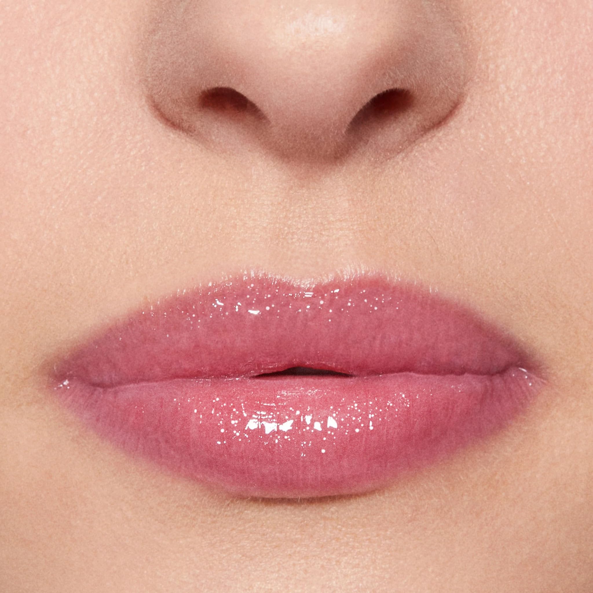 BUXOM Dolly cruelty-free, paraben-free formula supports ethical beauty.