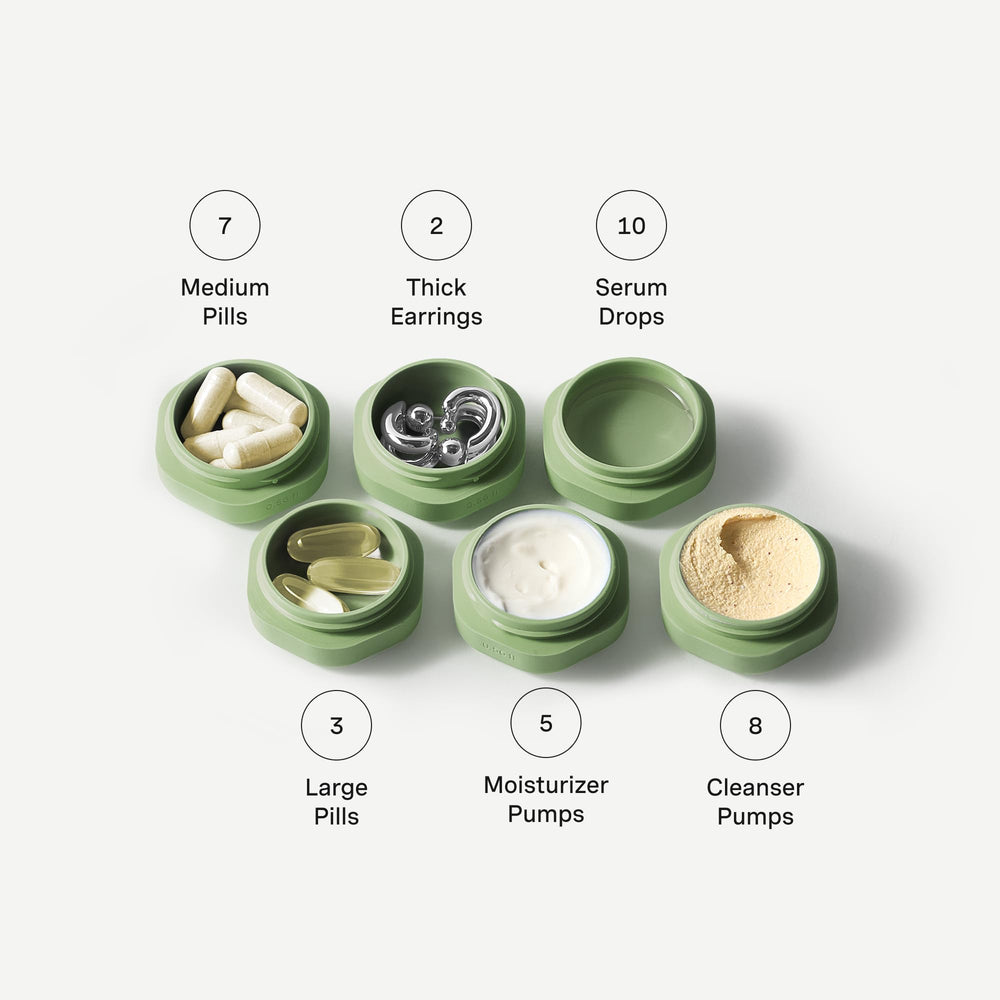 Cadence leakproof cap seal keeps liquids contained and worry-free during transit.