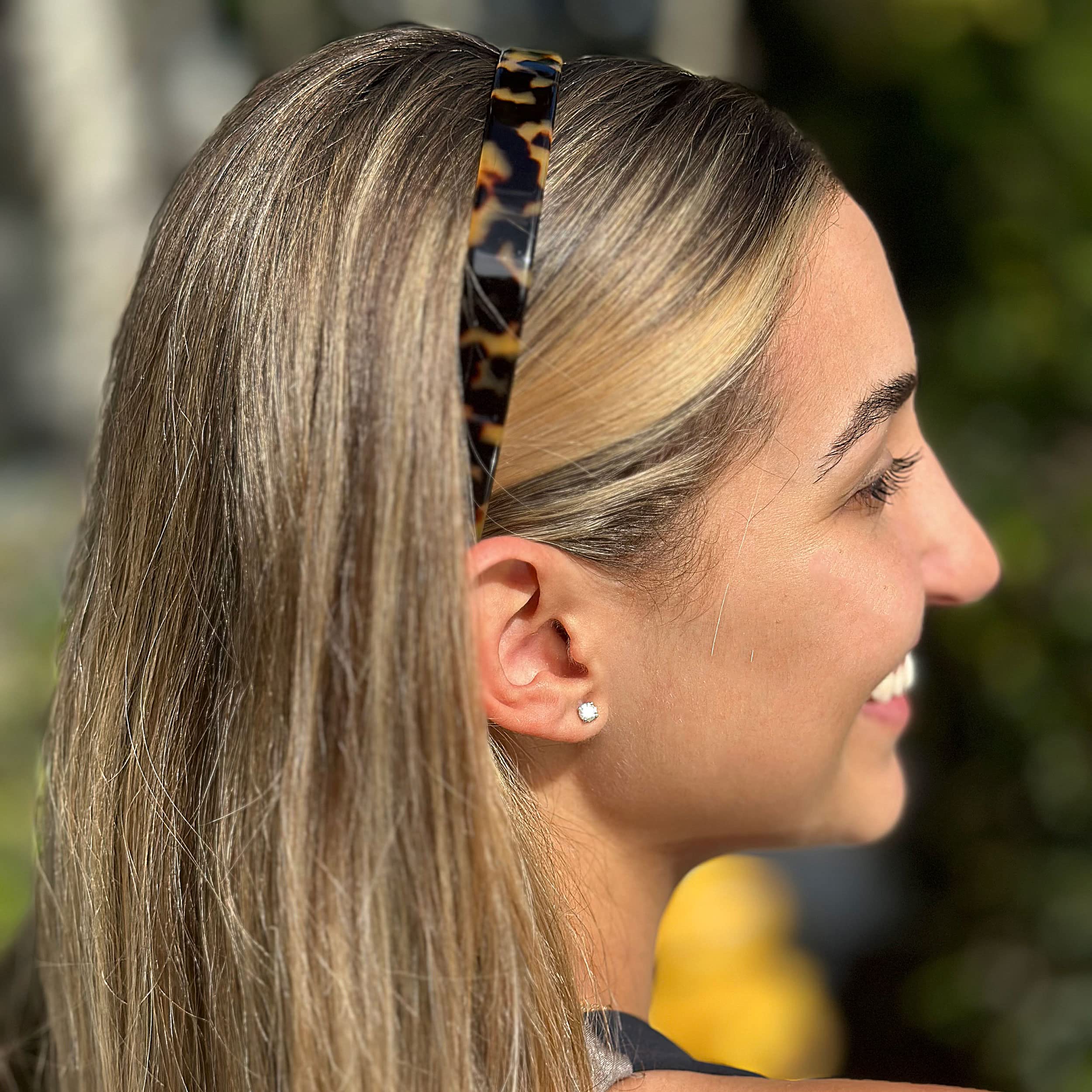 Camila Paris CP2003 headband worn casually shows secure slip-free grip.