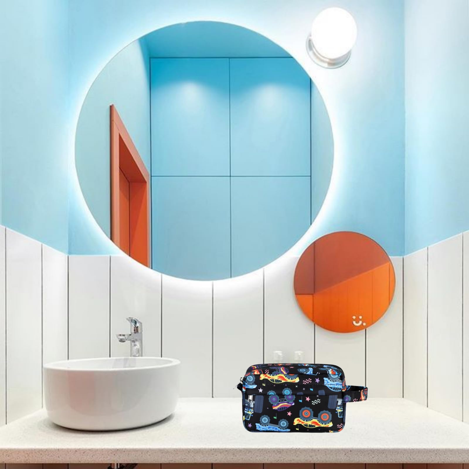 CAMTOP hot-air-balloon print bag adds colorful fun to adventures