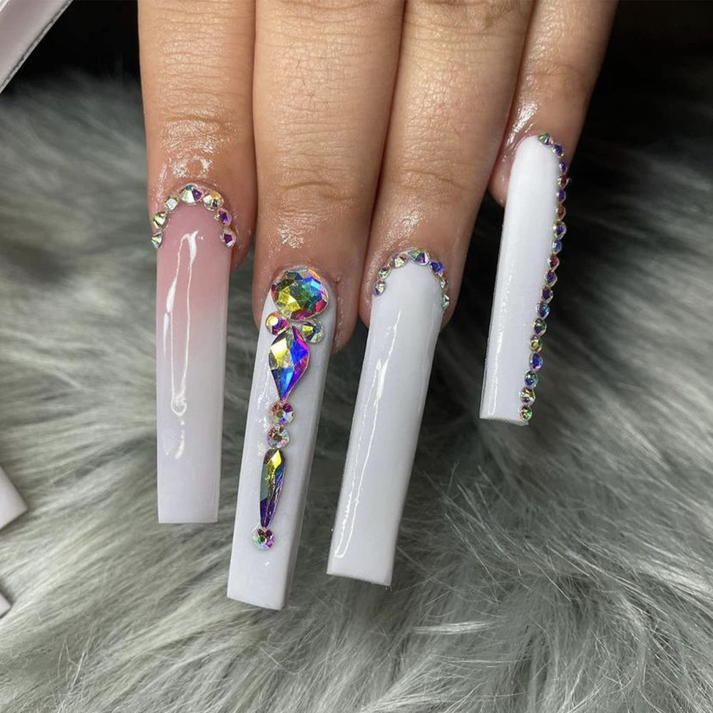 CANVALITE versatile gems decorate nails, crafts, makeup, and accessories.