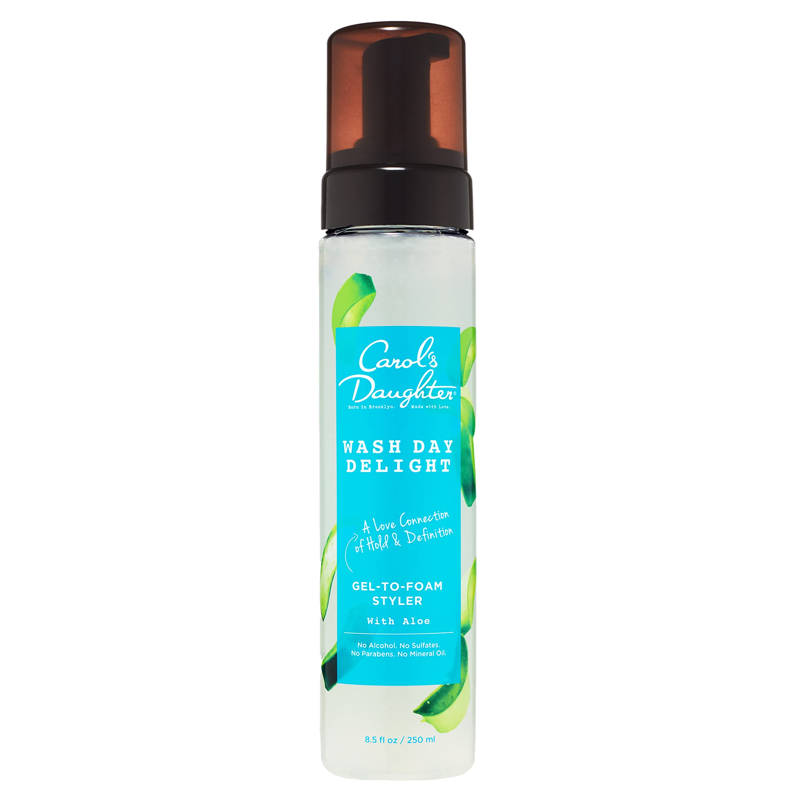 Carol's Daughter Wash Day Delight bottle pour for easy styling