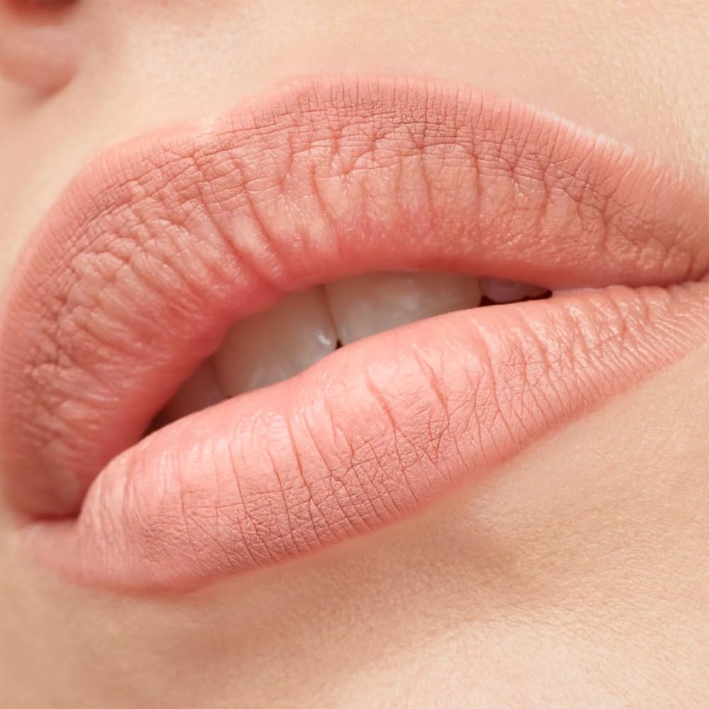 Catrice Lip Liner Plumping 150 Queen Viber night-out shot shows versatile color for evenings