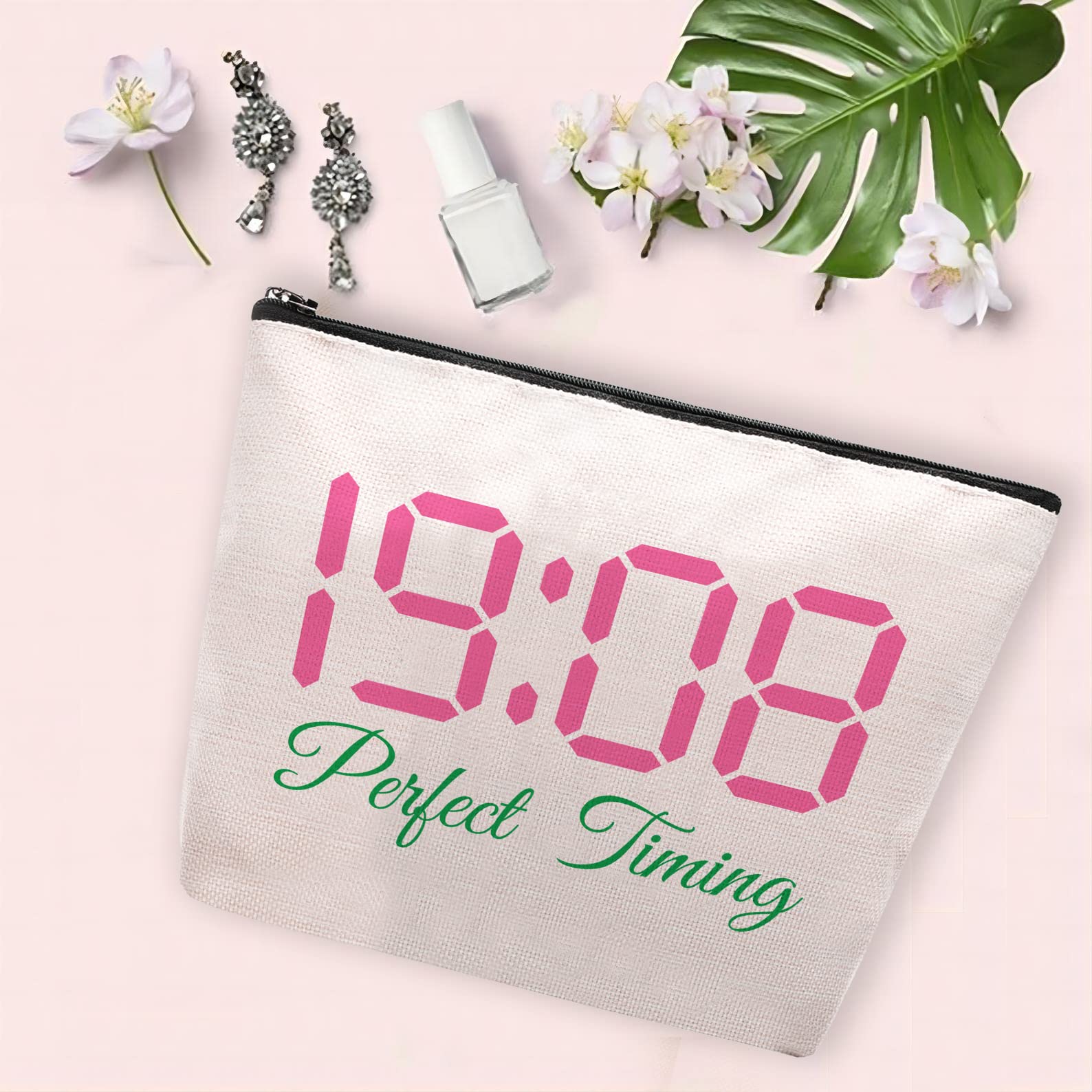CEASQVAA personal items pouch ideal for phone keys and lipstick during travel