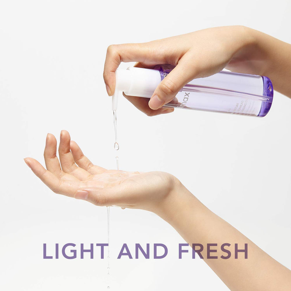 Celimax Derma Nature Fresh Blackhead Jojoba Oil pour showing pore-clearing ingredient that helps dissolve clogs.