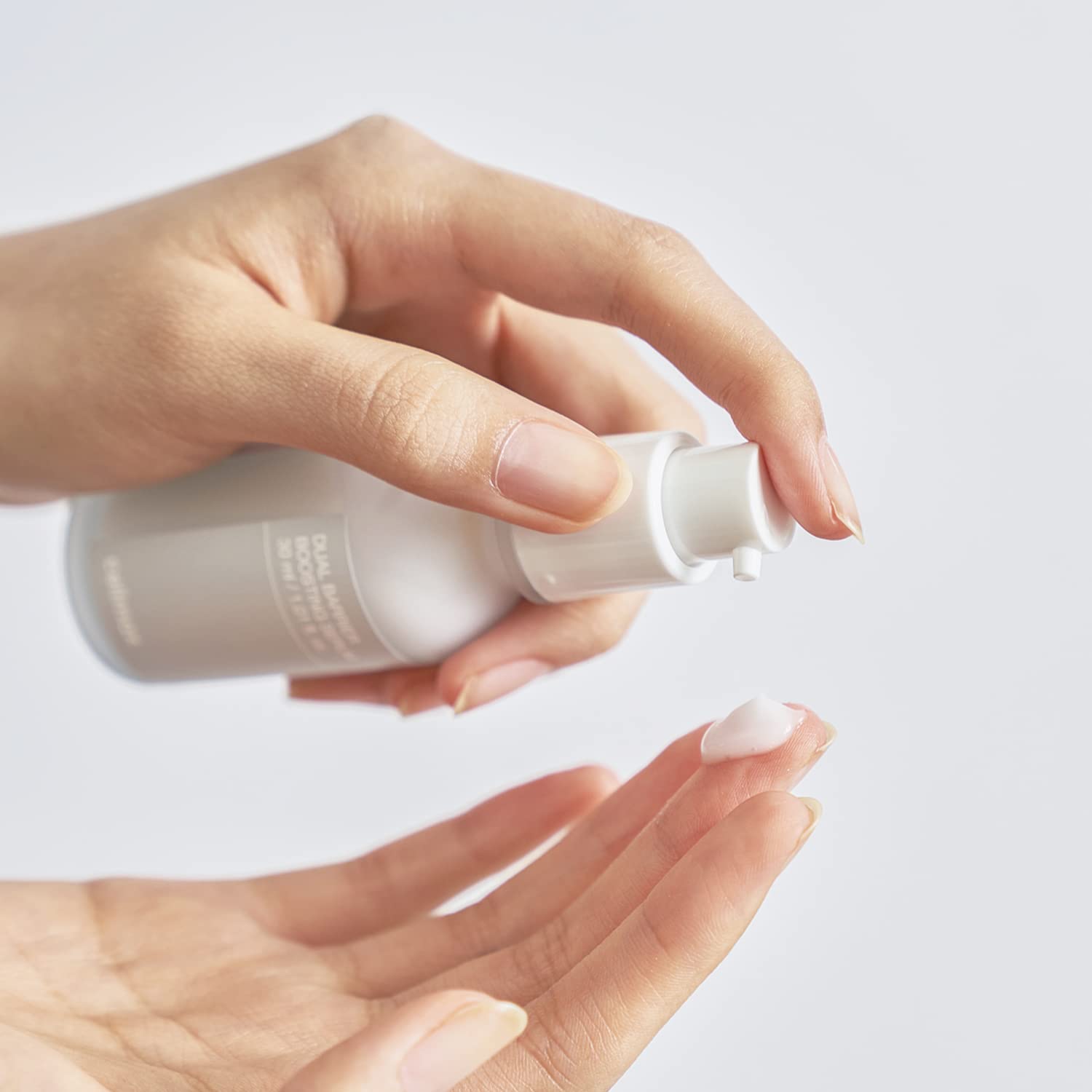 celimax dual barrier serum application pump showing easy, mess-free use
