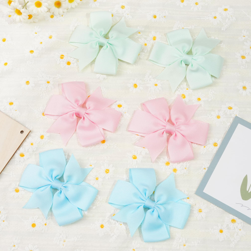 CÉLLOT close-up showing grosgrain texture and durable bow shape for everyday wear.