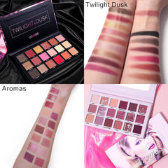 CHARMCODE Aromas Nude palette compact ideal for quick eye makeup.