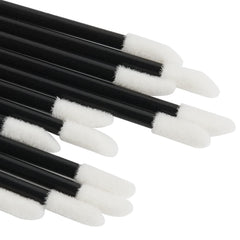 CHEFBEE lip brush with slanted bristles delivers precise, smooth lip color application