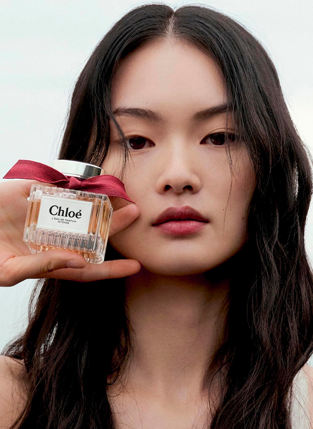 Chloé L'Eau de Parfum Intense packaging on display emphasizes premium presentation