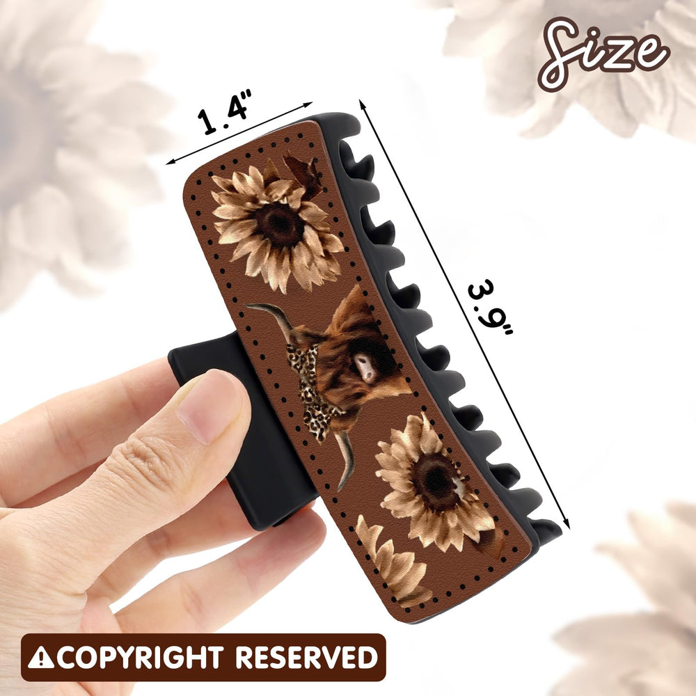 Ciyvolyeen leather matte-finish clip highlighting neutral tone for everyday wear.