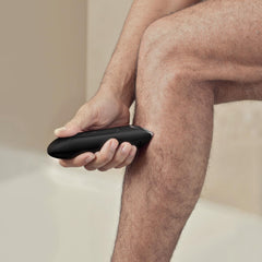 CLEVEB body-trimmer in hand for controlled trimming on tough areas