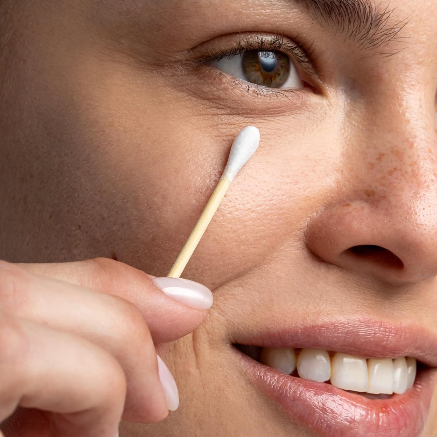 Cliganic cotton swabs soft buds, gentle cleansing for baby's delicate areas.