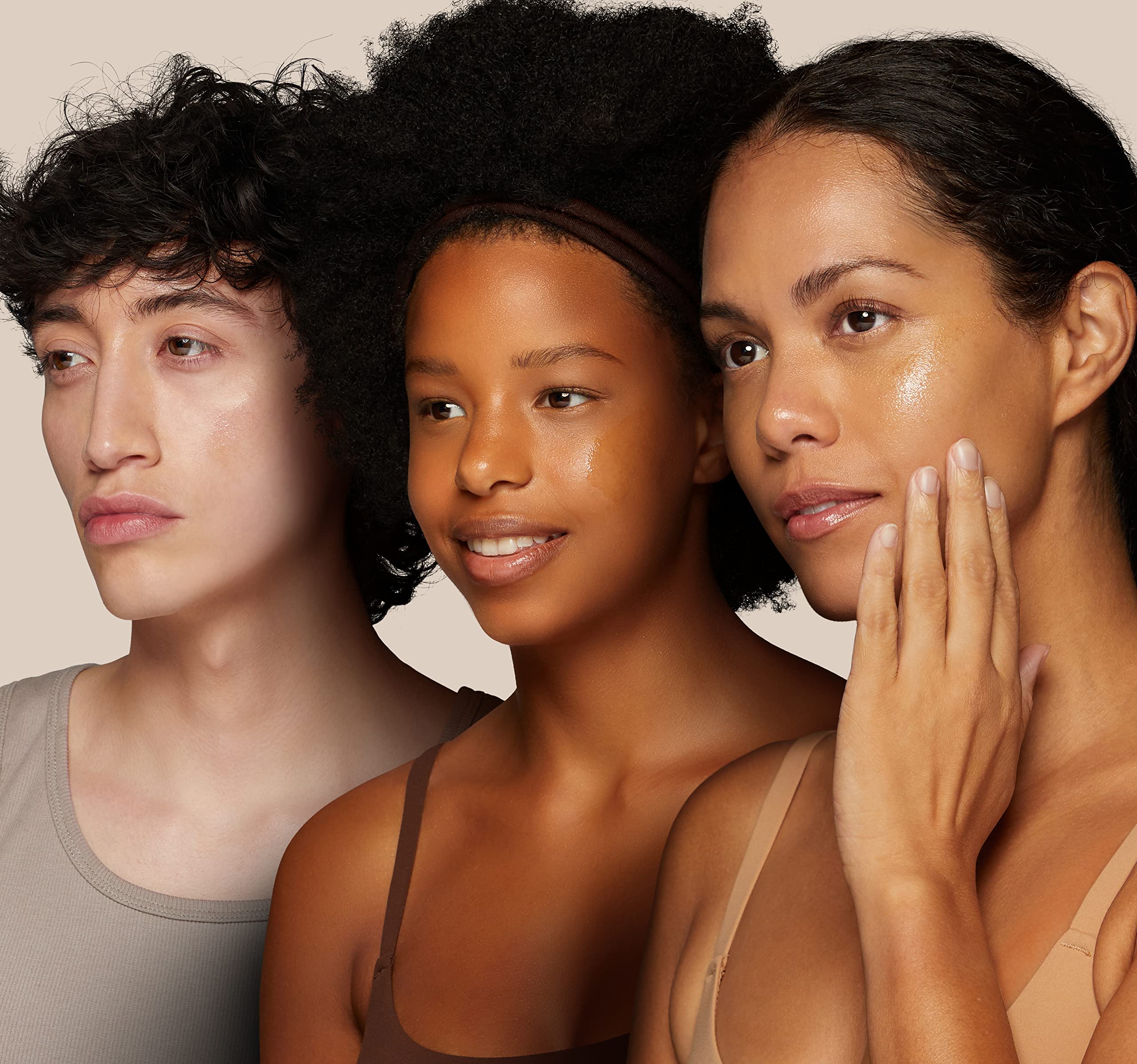 Cliganic Jojoba Oil for face and body use showing smooth-absorb formula.
