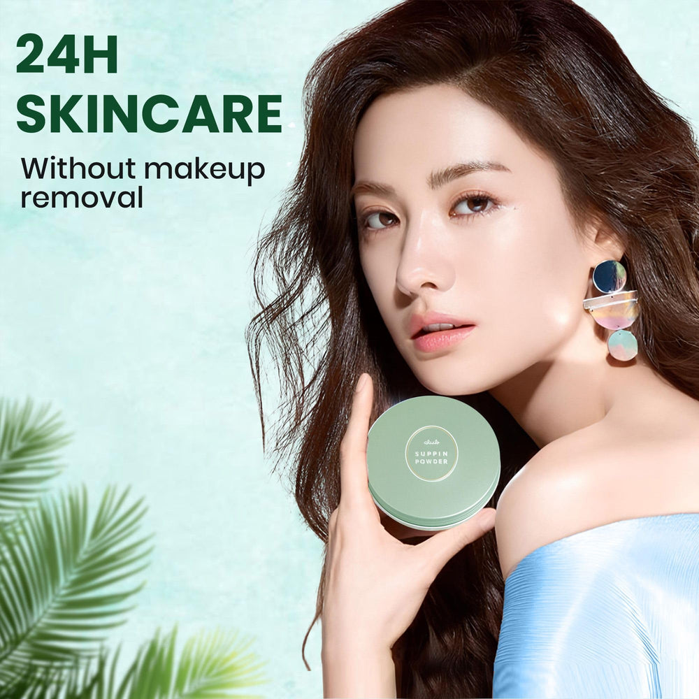 Club Suppin pore-minimizing base prepares skin for smooth foundation application.