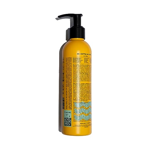 COCUNAT Curl Booster Gel finished curls with luminous shine