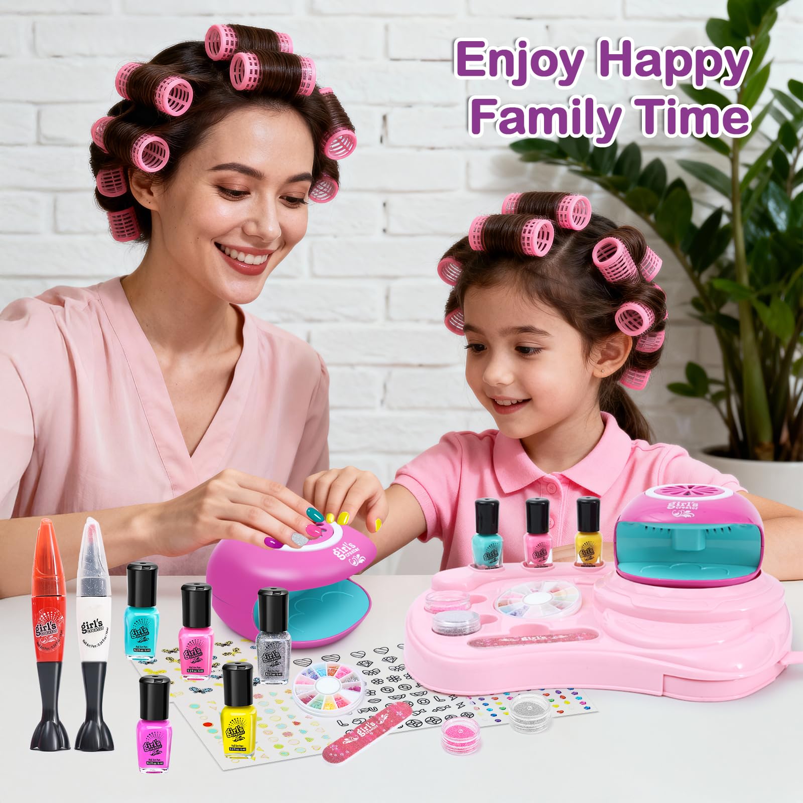 Combaybe 3D Nail Decorations expand creativity with flair.
