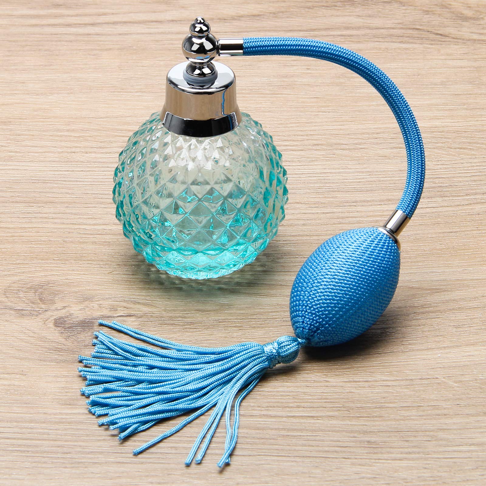 Coolrunner 100ml capacity highlighted for travel-friendly fragrance carry everywhere