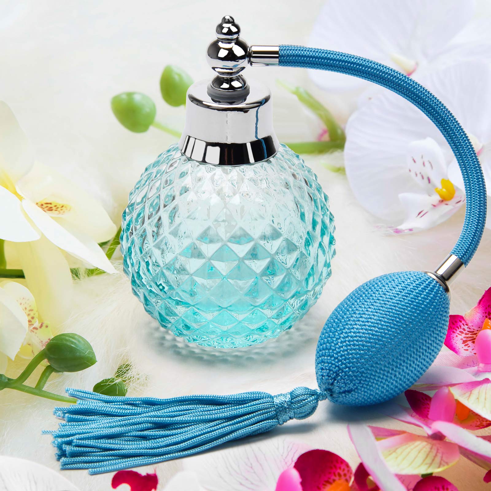 Coolrunner vintage pineapple motif bottle showcased in packaging shot for gift-ready appeal