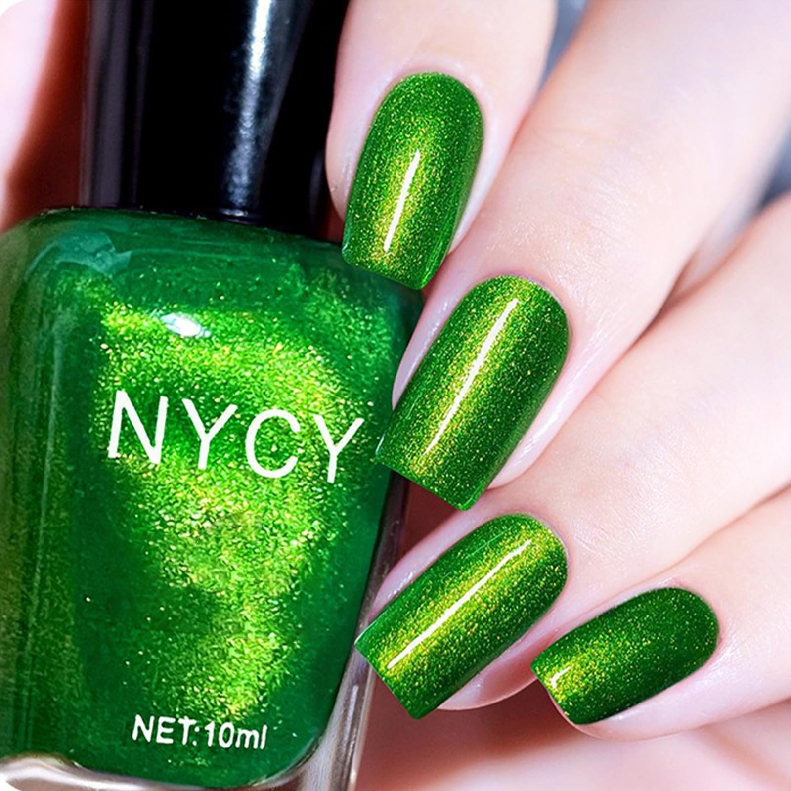 COSMOO Green Nail Polish closeup shimmer demonstrates vibrant color