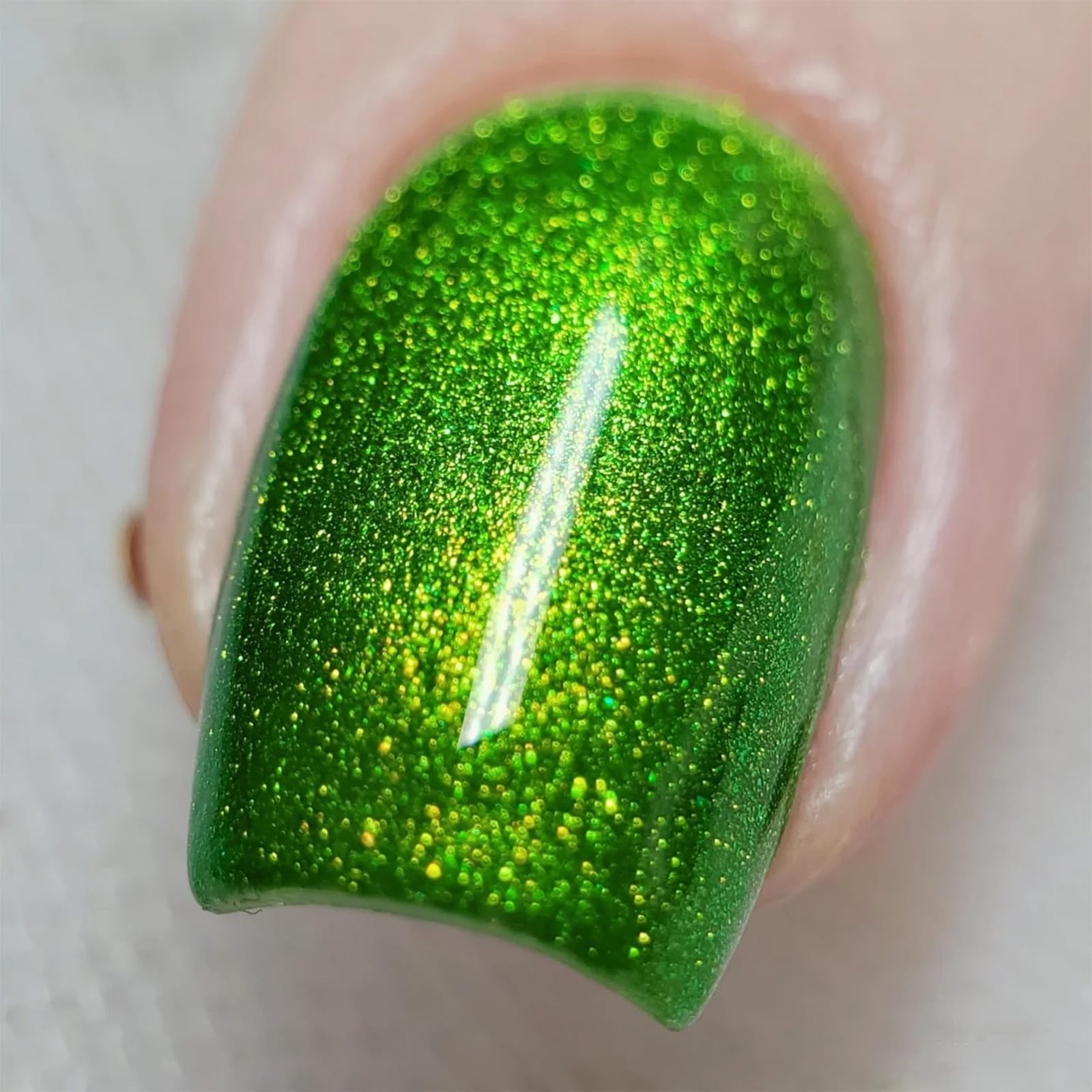 COSMOO Green Nail Polish packaging image shows compact 10ml bottle