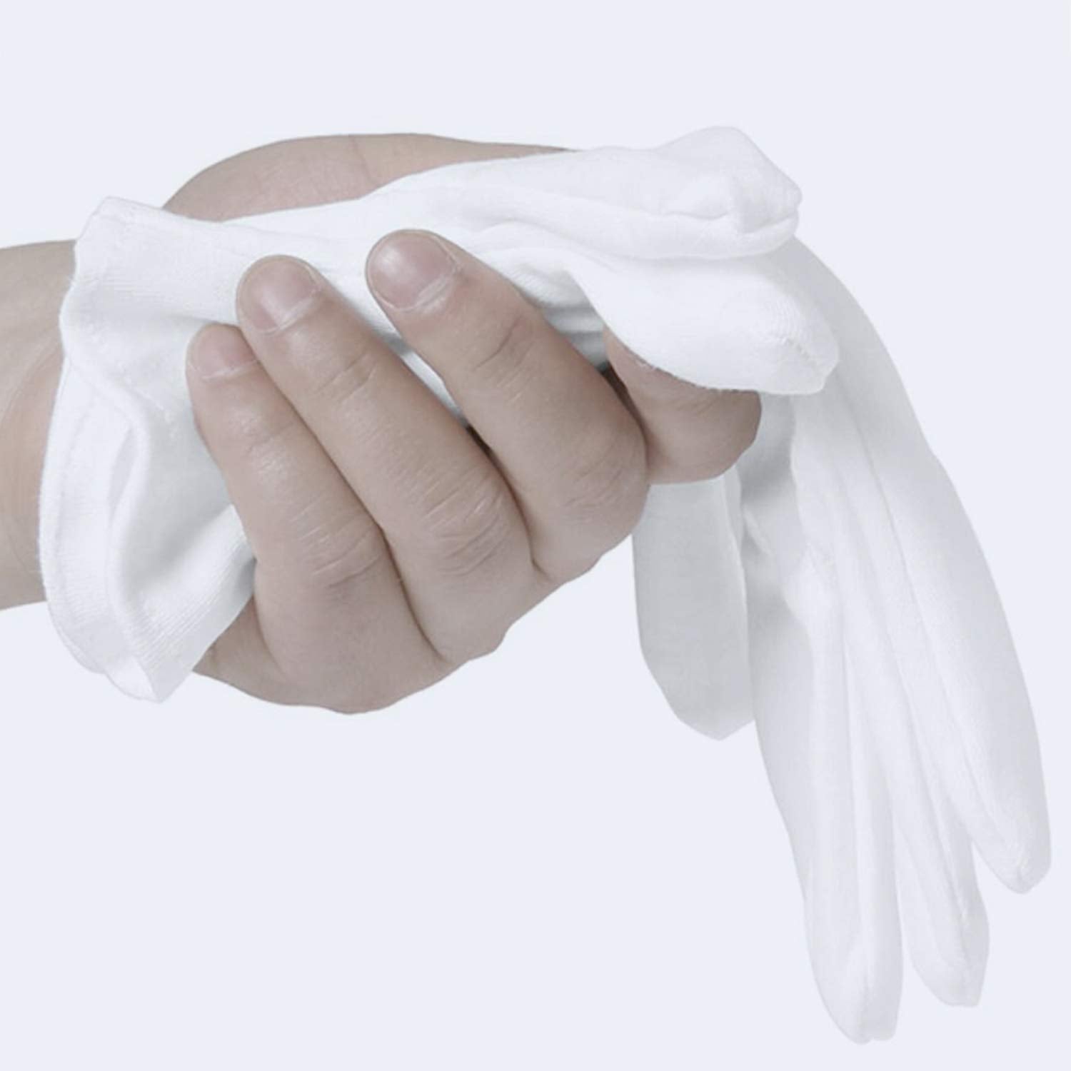 COYAHO moisturizing gloves for eczema-prone hands keep skin comfortable while worn at night.