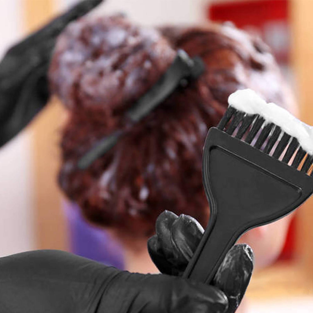 CREATESTAR protective gloves ensure comfortable, stain-free dye sessions