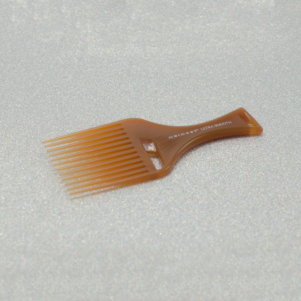 Cricket Packaging Ultra Smooth Hair Pick shows compact, travel-ready design