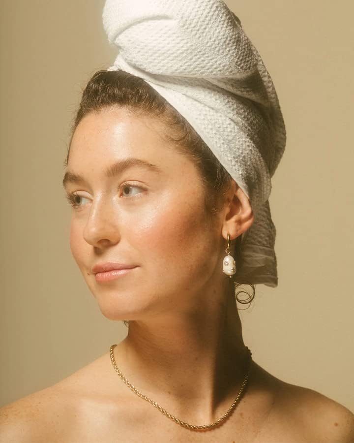 CROWN AFFAIR elastic strap hair wrap demonstrates hands-free drying.