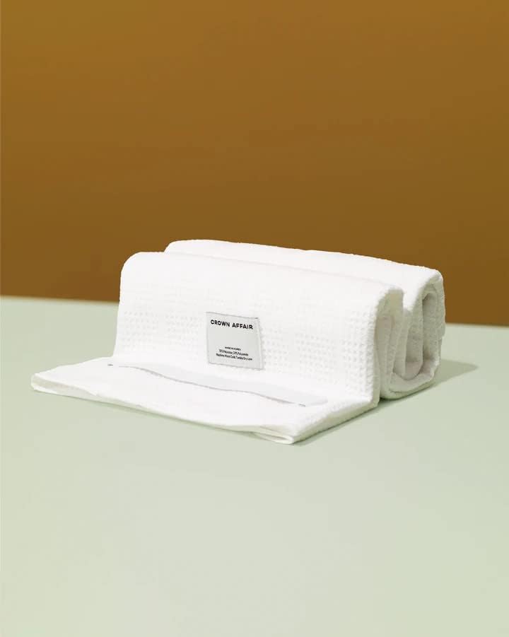 CROWN AFFAIR oversized towel 32x38 provides full-head coverage without weight.