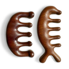 Cureder two-pack wooden wide-tooth comb for gentle detangling and scalp massage.