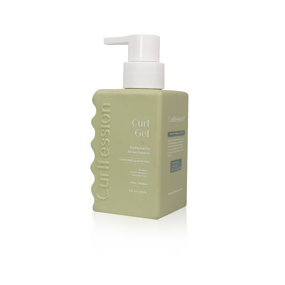 CURLFESSION Curl Gel being evenly distributed through hair