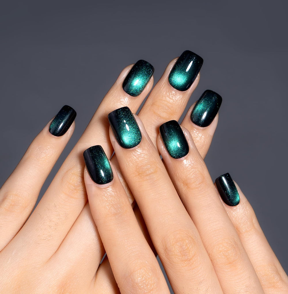 Curvlife Curvlifie glue stickers and tools for quick, damage-free nail art.